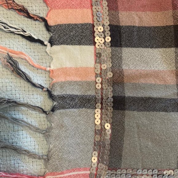 Accessory - Picture 5 of 5